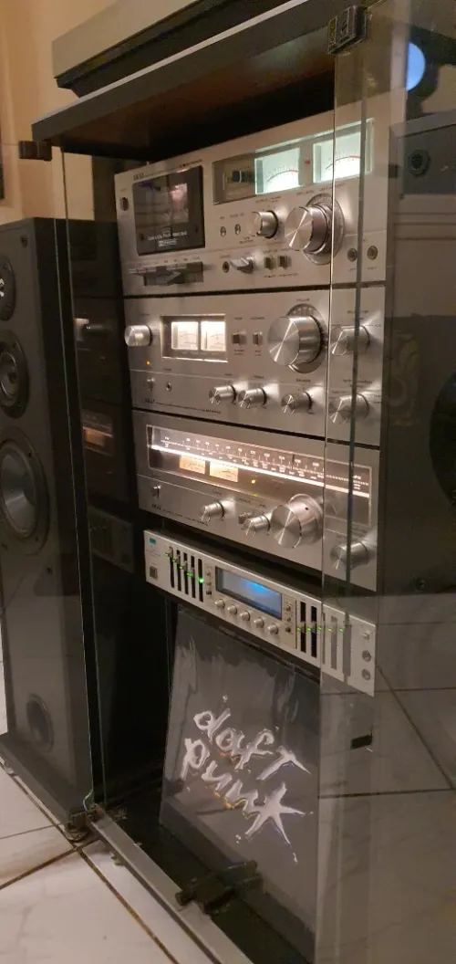 chaine hifi AKAI avec bluetooth