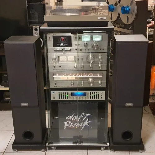 chaine hifi AKAI avec bluetooth