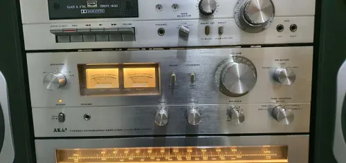 chaine hifi AKAI 2450 avec bluetooth
