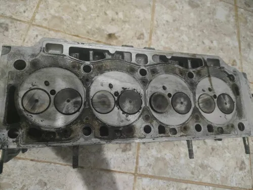 Culasse  renault 1.9 Tdi