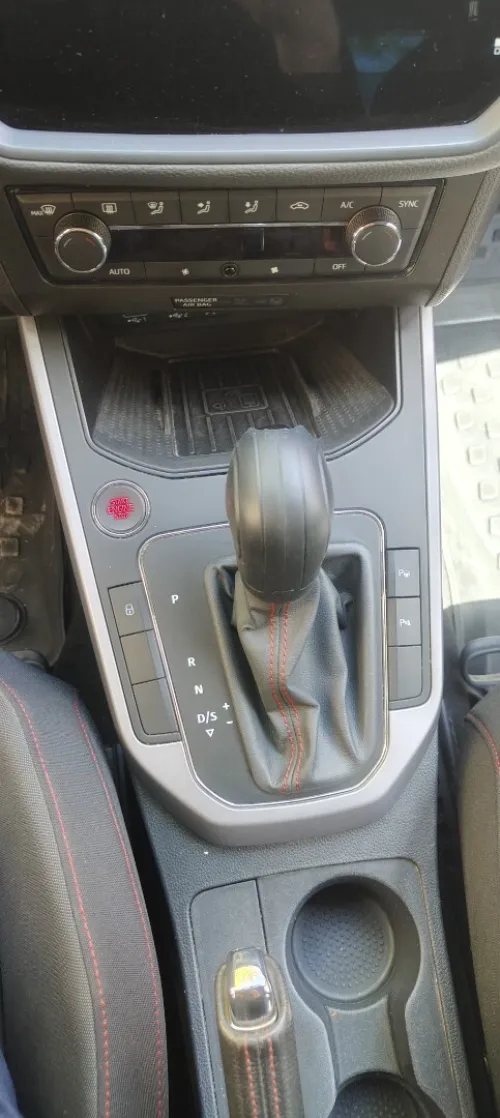 Seat ARONA 2019 FR 17