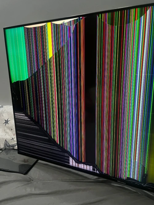 Television hisense 55pouce 4k smart tv casse