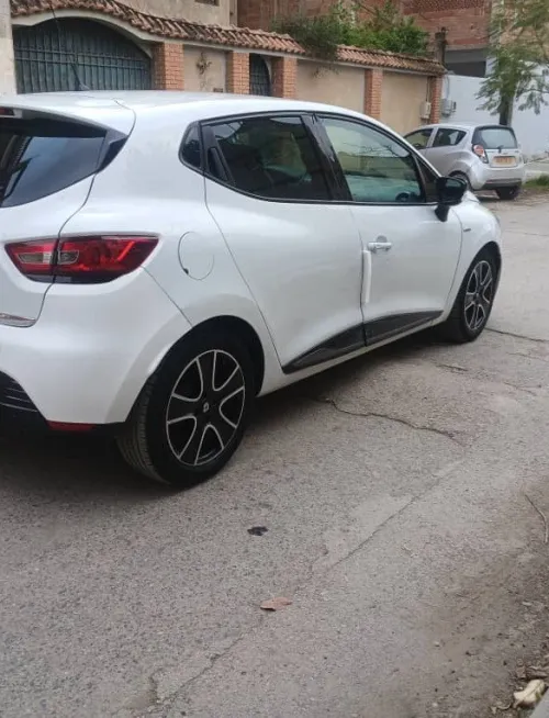 Renault Clio 4 2015 Limited 2