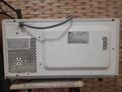 Micro-onde LG Intellowave 900W + Fonction Grill