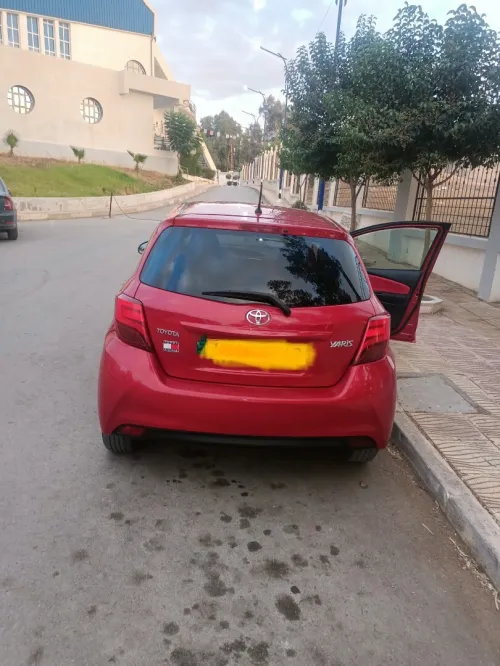 Toyota Yaris 2017 Red Edition