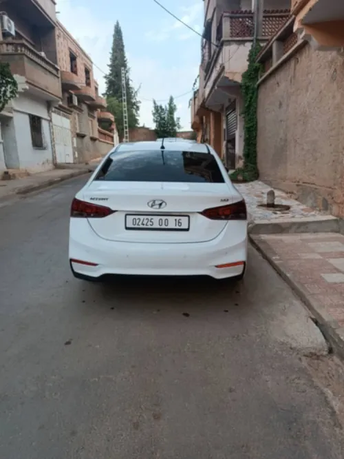 Hyundai Accent RB  4 portes 2018 Accent RB  4 portes