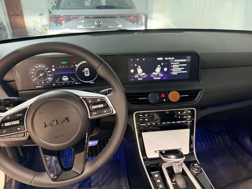 Kia Seltos 2025 Premium + package