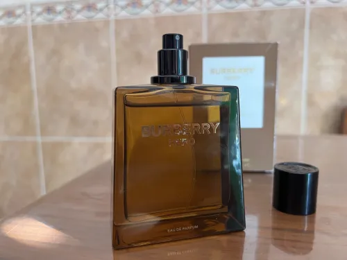 Original BURBERRY HERO avc boîte entamé