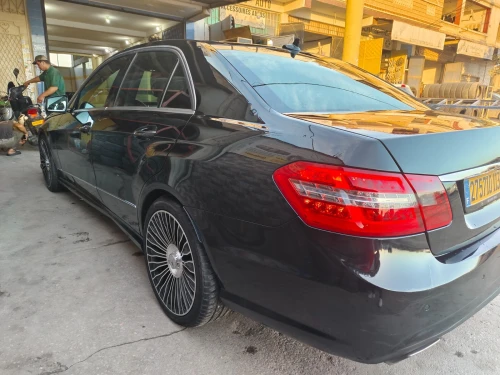 Mercedes Classe E 2013 AVANTGARDE Pack AMG