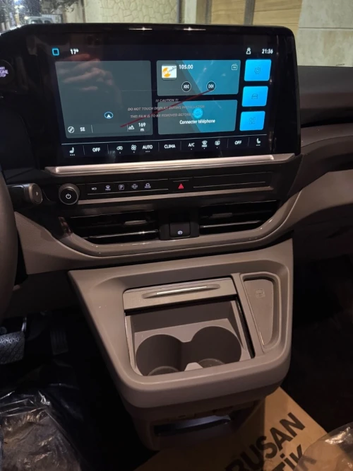 Volkswagen Caravelle Multivan 2026 T8