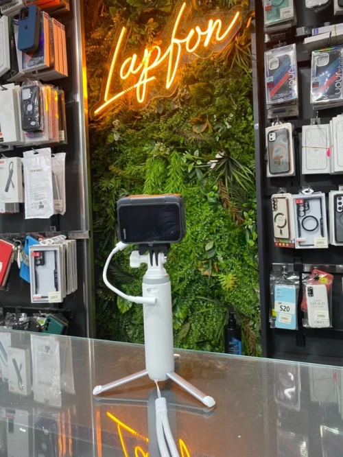 INSTA360 ACER 2 PRO + SUPPORT
