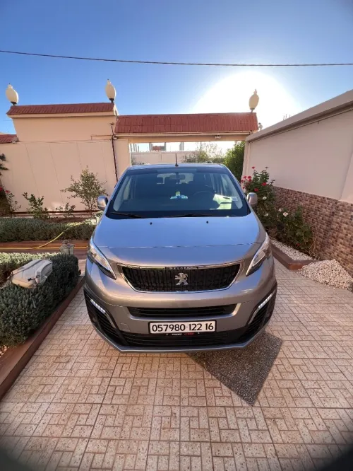 Peugeot Expert 2022 