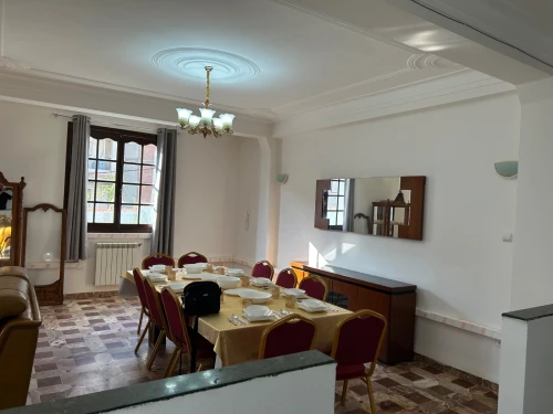 Location vacances Appartement F5 Alger Alger centre