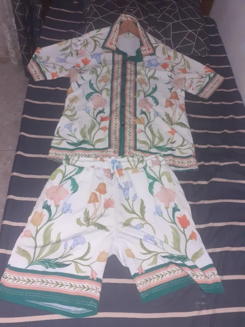Ensemble shorts et shomise