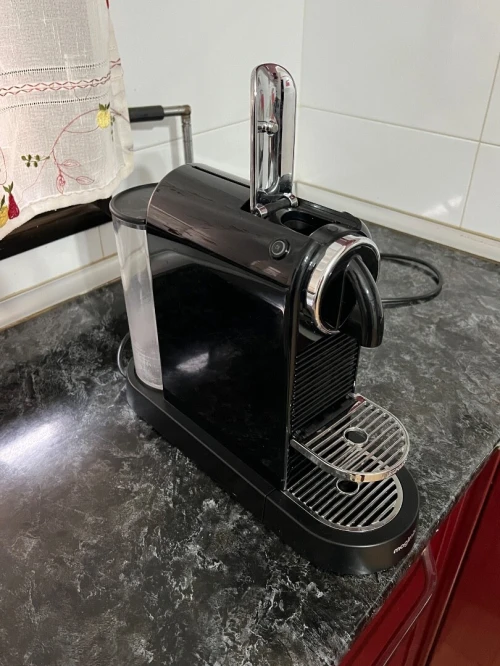 Machine A Café Nespresso Citiz & Milk C196