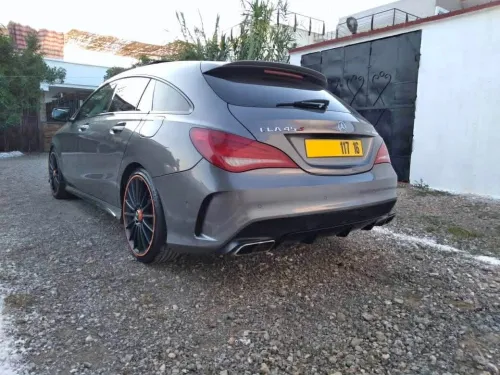 Mercedes CLA Shooting Brake 2017 Edition Orange Art