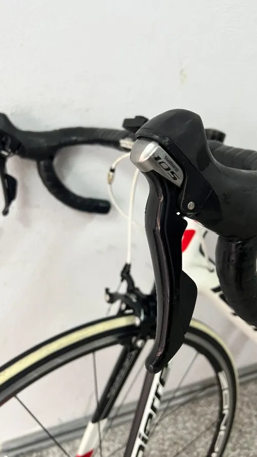 Velo course Lapierre sensium 200