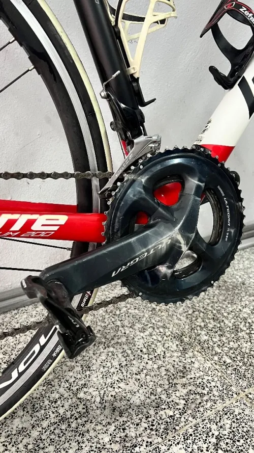 Velo course Lapierre sensium 200