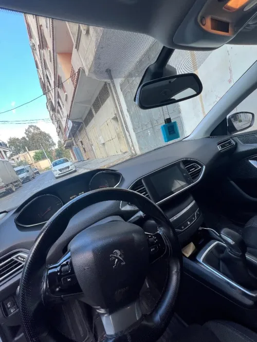 Peugeot 308 2015 Active