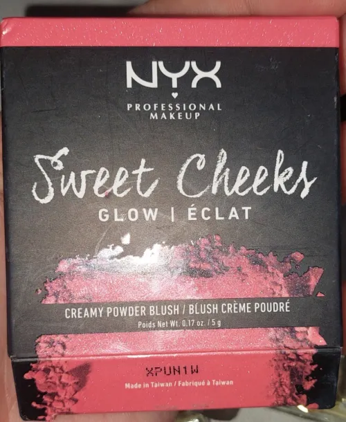 NYX BLUSH HIGHLIGHTER
