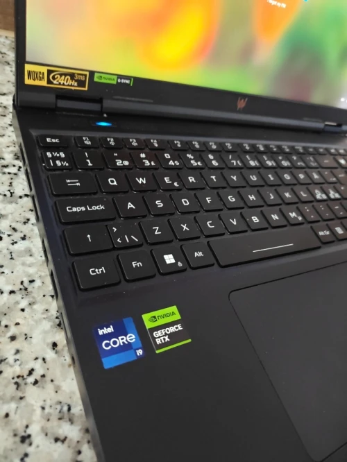 Acer Predator Helios Neo 16 i9-14th / RTX 4070/ 32G RAM DDR5