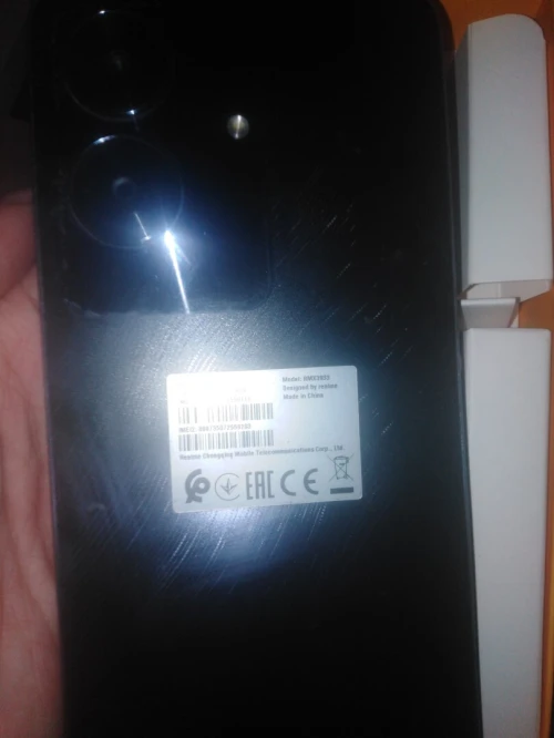 Realme Note 60