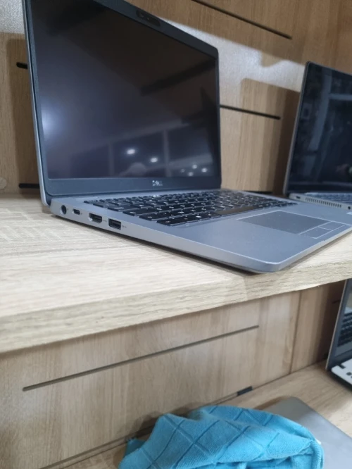 DELL 5310 i5 10310U 16GB 256 SSD TACTILE Ecran 13.3 FHD