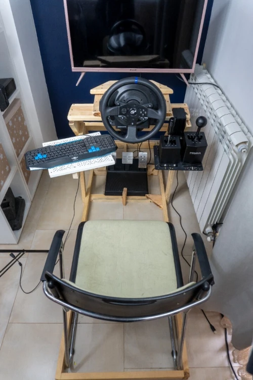 Volant Thrustmaster T300RS GT + pédales modifiées + Moza HGP + levier "frein à main" + cockpit bois