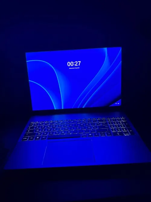 HP Pavilion 16 OLED 2K 120 hz|Ultra 5 |16GB ddr5|512SSD| COMME NEUF BOITE COMPLETE
