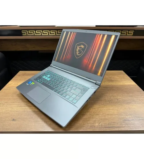 MSI 12th Gen Intel(R) Core(TM) i5-12450H (2.00 GHz) RTX 3050