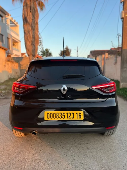 Renault Clio 5  2023 Equilibre