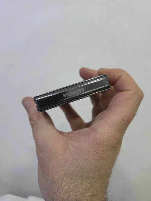 Samsung Galxy Z flip5