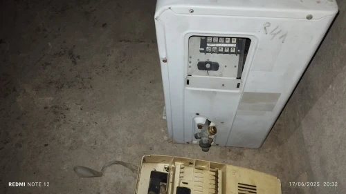 Climatiseur mouteur Samsung 2400 btu téléphone 