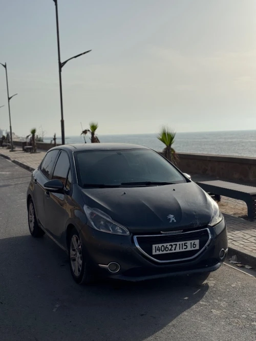 Peugeot 208 2015 208