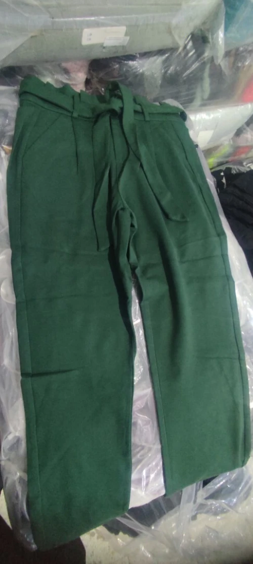 Lot lots de Pantalon jeans femme لو سروال جينز نساء 
