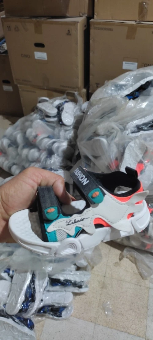 Lot sandal 