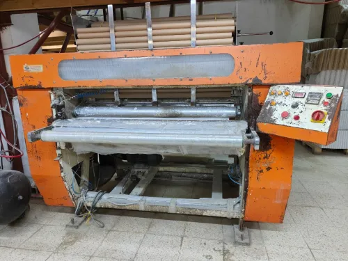 machine de papier hygenique + essuit-tout