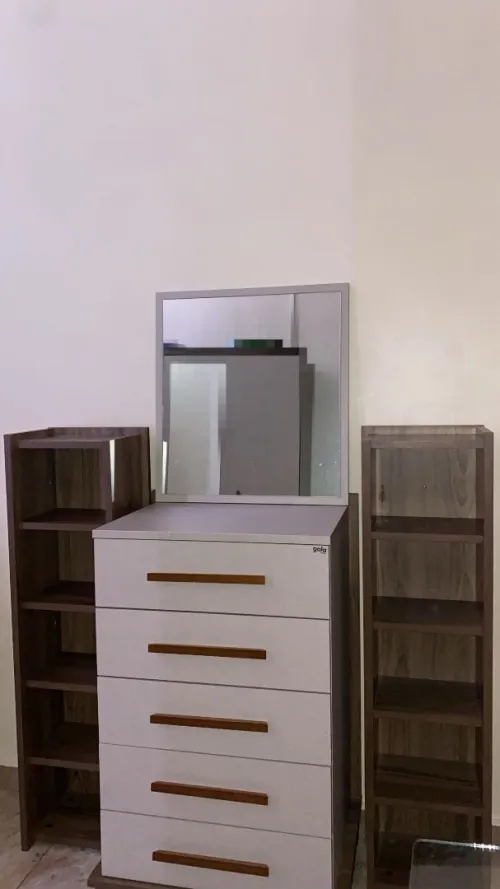 Chambre à coucher une place et demie ( fille )