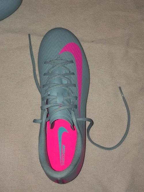 Nike Mercurial (original).   Pointure 39