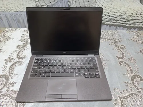 Dell Latitude 5300 with Touchscreen (i5)