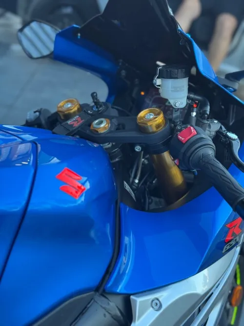 Suzuki M01 2021