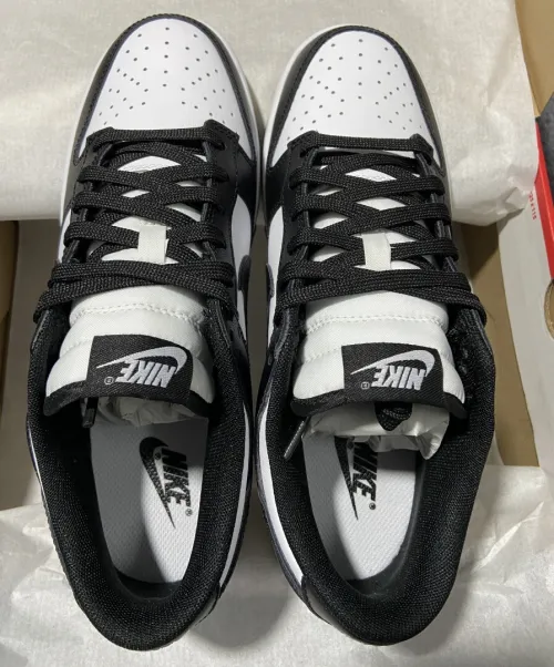 Basquettes Dunk Panda noir et blanc