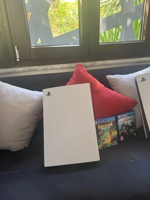 PlayStation 5 avec lecteur + jeux God of War & Rayman  Alger