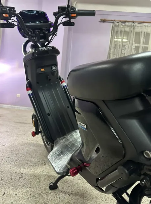 NIU SCOOTER France 2025