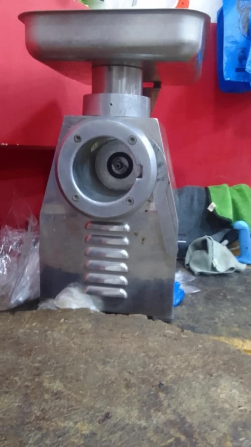 Vend matériels de boucherie 
