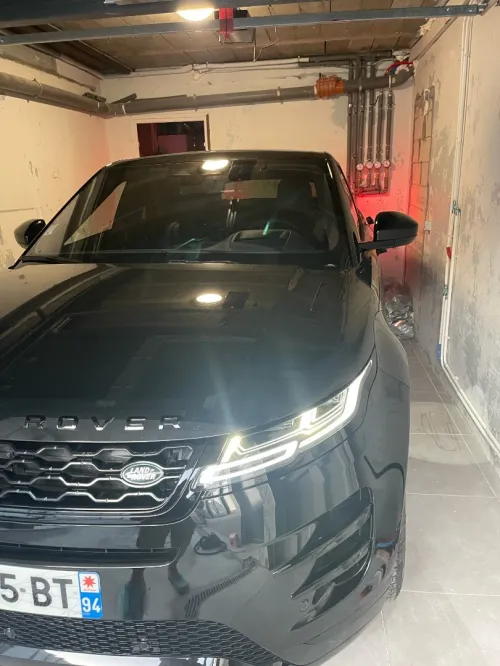 Land Rover EVOQUE 2023 PEUR06 FULL OPTION BLACK AND BLACK