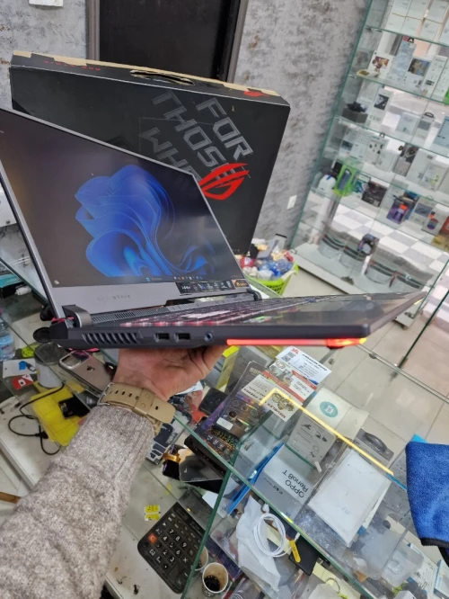 Asus ROG R7 RTX 3050ti
