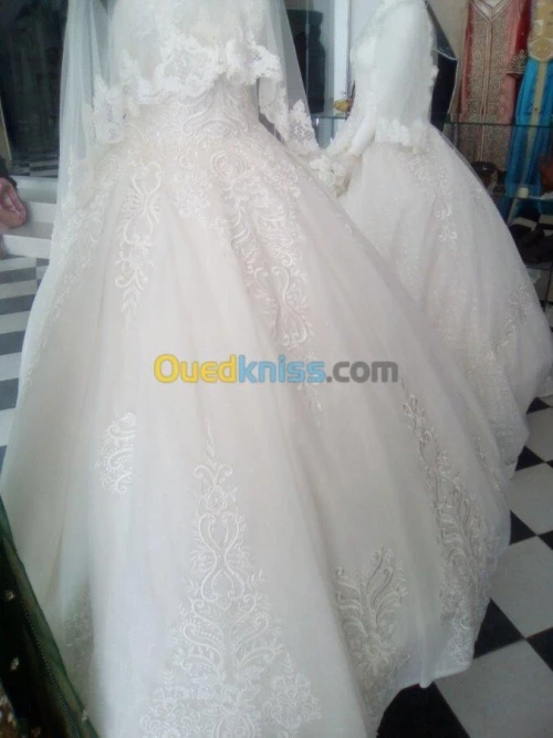 Location robes blanches 