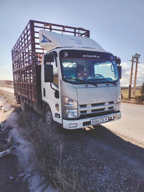 Isuzu Isuzu reward nmr 2016