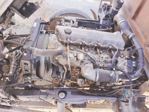Isuzu Super jambo mini cabine كبينة صغيرة 